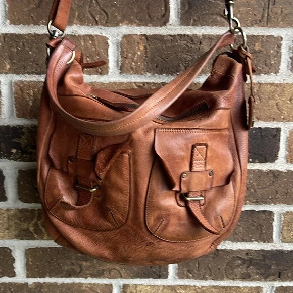 HARBOUR RED 2ND ELIDA LARGE TWO POCKETS LEATHER CONVERTIBLE TOTE COGNAC - Picture 9 of 15